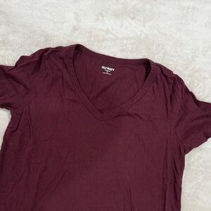 Old Navy Women's Maroon V-Neck Tee